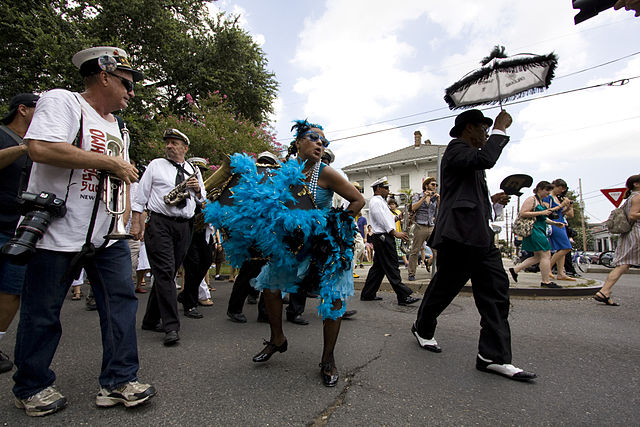 One of the highlights of Satchmo SummerFest is the ‘Satchmo Salute’ Second Line Parade honoring Louis Armstrong. (Photo courtesy Derek Bridges via Wikimedia Commons)