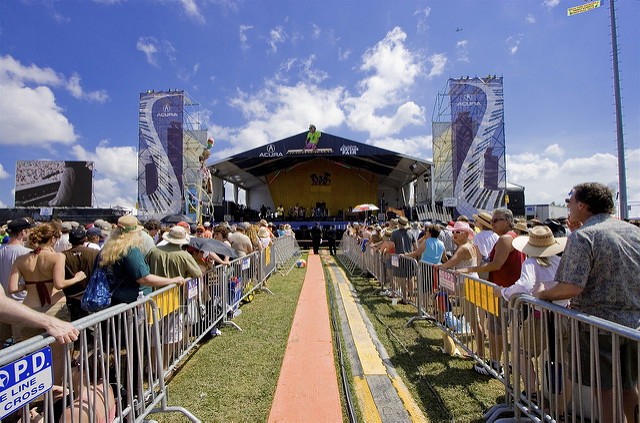 Revelers wait for the show to begin at Jazz Fest. (Photo courtesy Flickr user lnmezz)