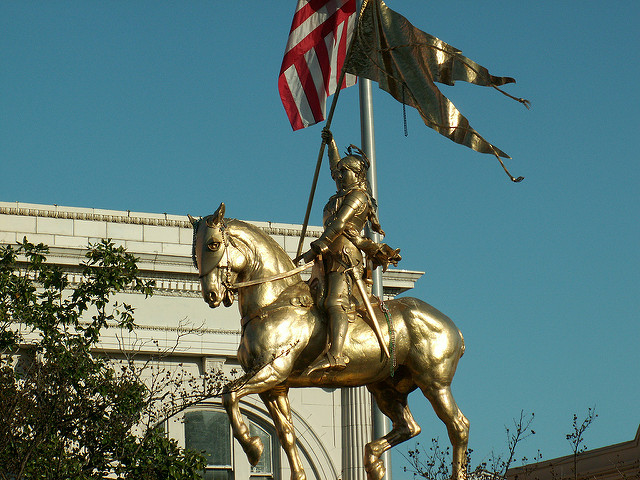 Krewe de Jeanne d'Arc will parade past the Joan of Arc statue in the French Quarter in honor of her birthday on January 6. (Photo: Flickr user rosefirerising)